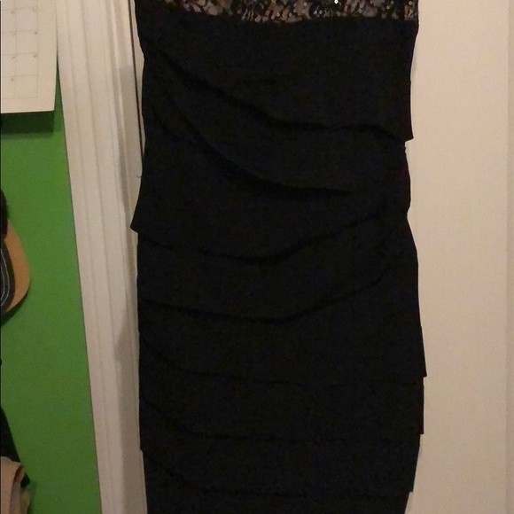 One shoulder dress - Picture 4 of 6